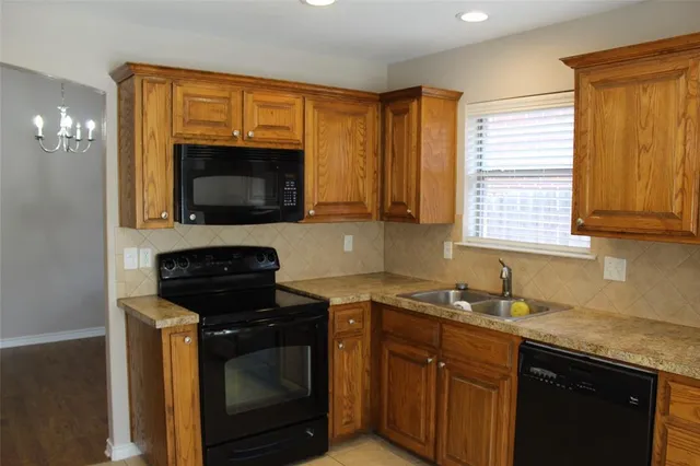 $299,000 | 123 Pony Express Trail, Willow Park, TX 76087