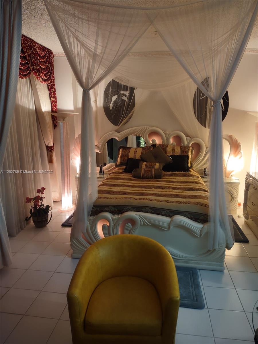 4747 Collins Avenue, Unit 107 Miami Beach, FL 33140 - Photo 7 of 15