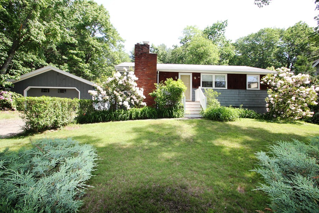24 Riverside Drive North Reading, MA 01864 - Photo 1 of 17 Gallery Image 1