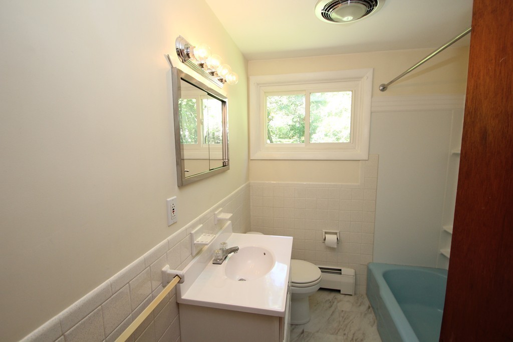 24 Riverside Drive North Reading, MA 01864 - Photo 13 of 17 Gallery Image 13
