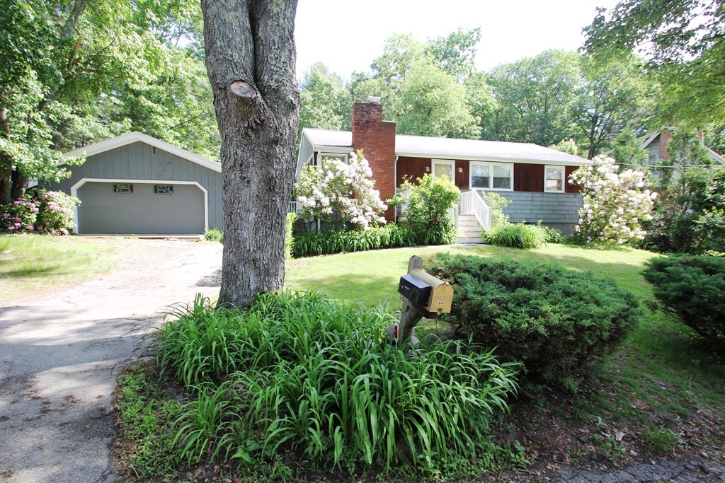 24 Riverside Drive North Reading, MA 01864 - Photo 2 of 17 Gallery Image 2