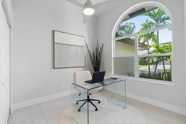 $15,000 | 1132 Northeast 3rd Avenue, Boca Raton, FL 33432