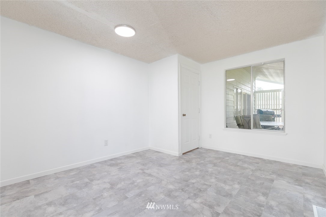 8621 Sequoia Road Yelm, WA 98597 - Photo 17 of 35 Gallery Image 17