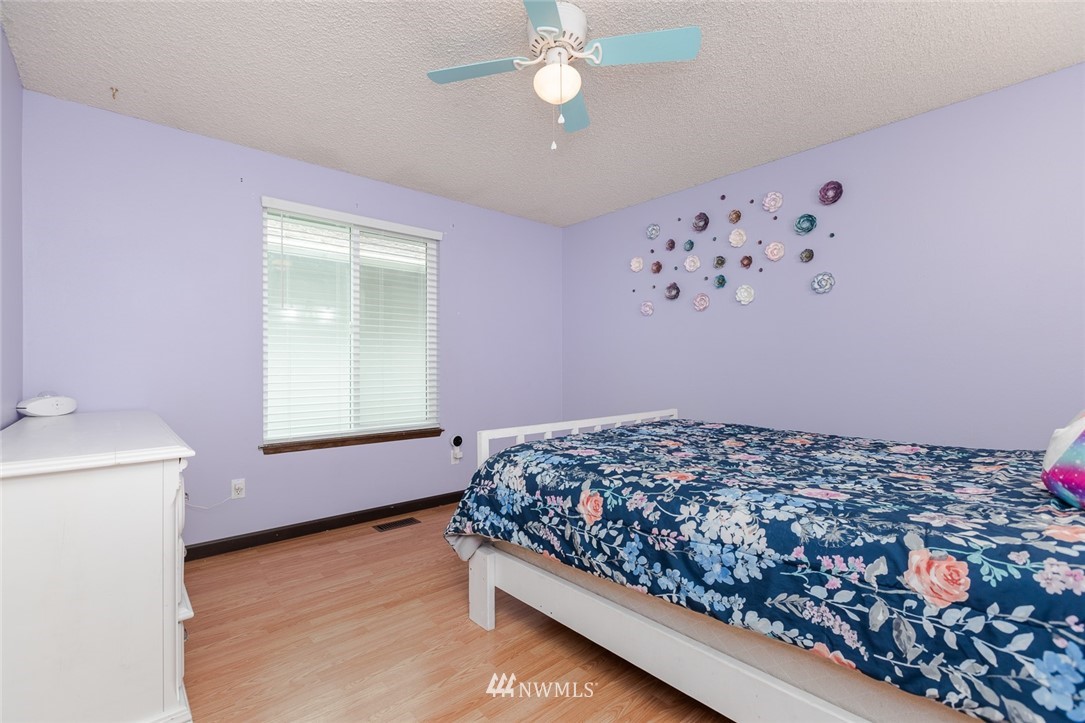 8621 Sequoia Road Yelm, WA 98597 - Photo 29 of 35 Gallery Image 29