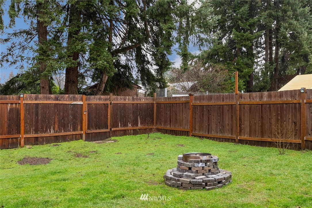 8621 Sequoia Road Yelm, WA 98597 - Photo 31 of 35 Gallery Image 31