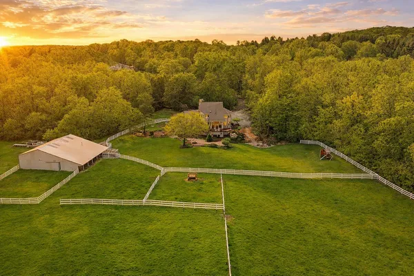 $2,495,000 | 1507 St Augustine Road, Erin, WI 53033