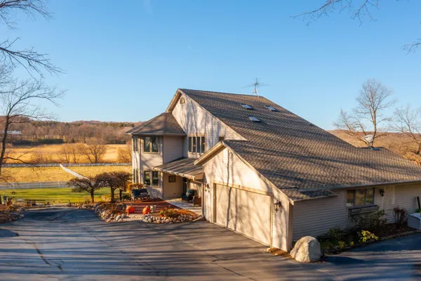 $2,495,000 | 1507 St Augustine Road, Erin, WI 53033