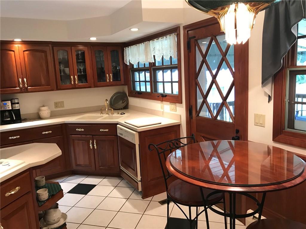 3575 McConnell Road Hermitage, PA 16148 - Photo 9 of 20 Gallery Image 9