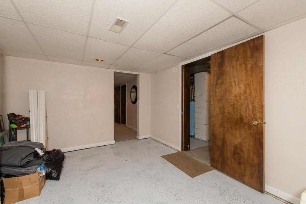 4191 Minges Road South Battle Creek, MI 49015 - Photo 18 of 32 LL Room