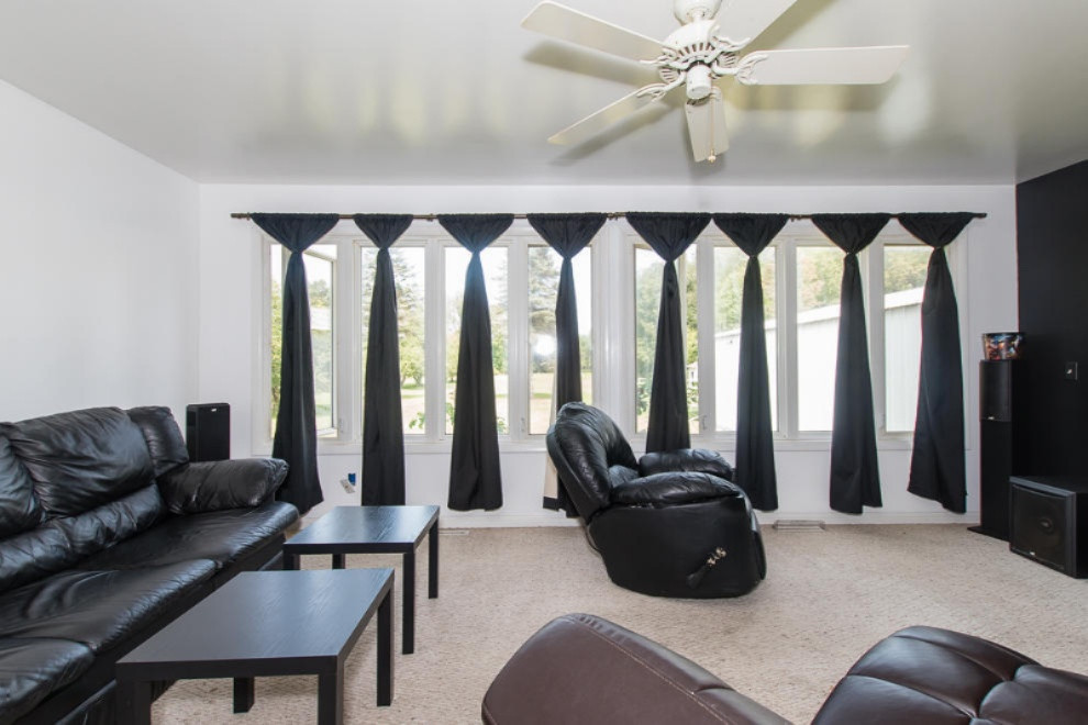 4191 Minges Road South Battle Creek, MI 49015 - Photo 3 of 32 Entertainment Rm