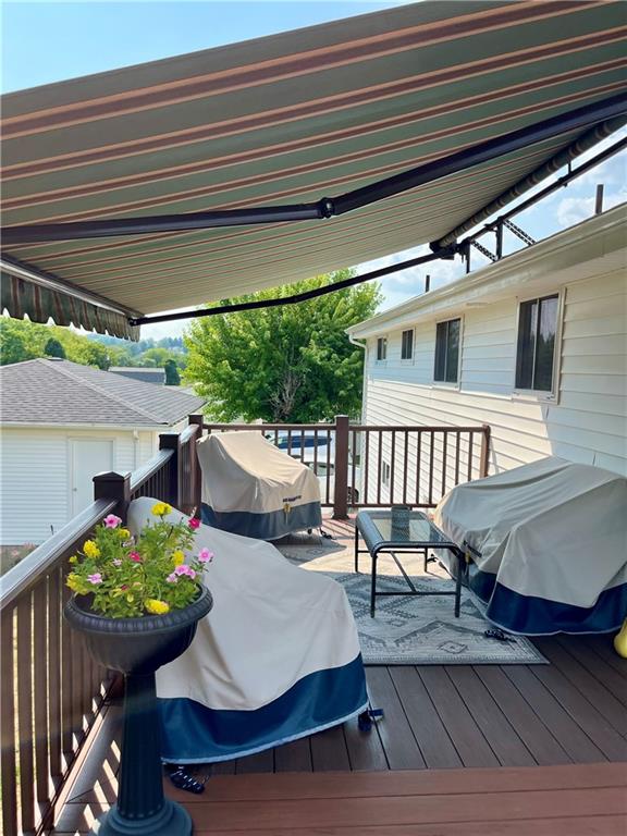 135 Lagonda Road Washington, PA 15301 - Photo 10 of 25 a balcony with furniture and a potted plant