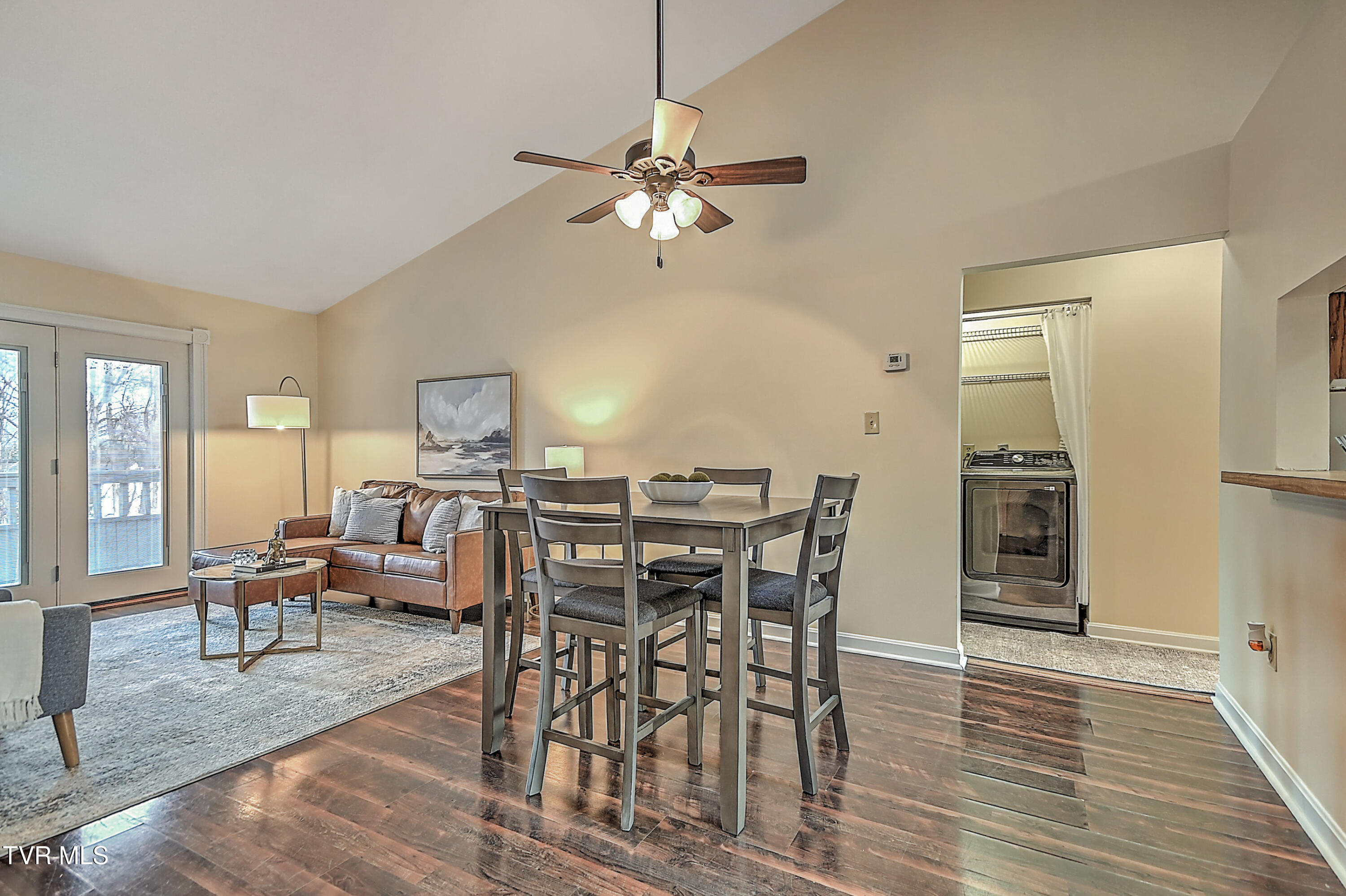 145 Quail Run, Unit 145 Bristol, VA 24201 - Photo 13 of 29 145 Quail Run GUNIT-6