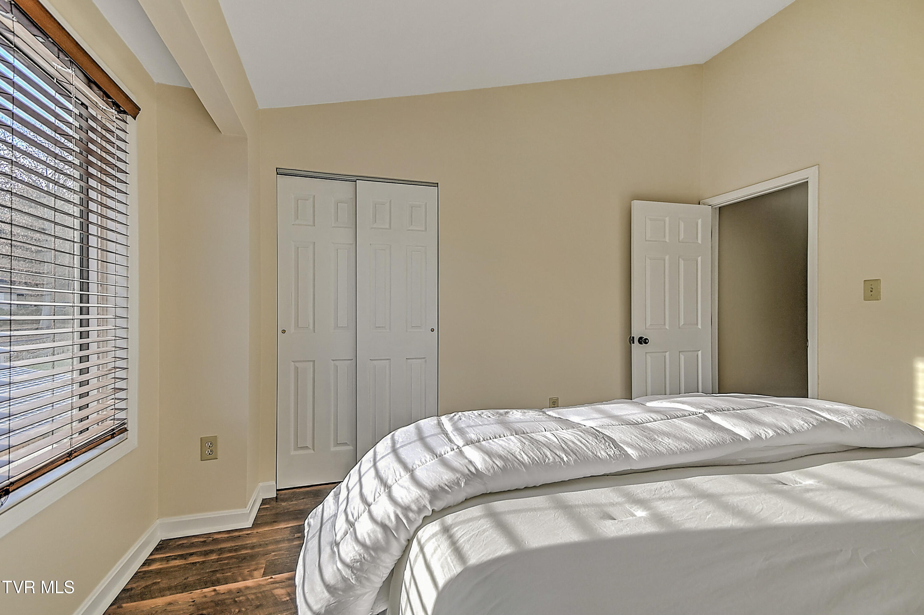 145 Quail Run, Unit 145 Bristol, VA 24201 - Photo 21 of 29 145 Quail Run GUNIT-26