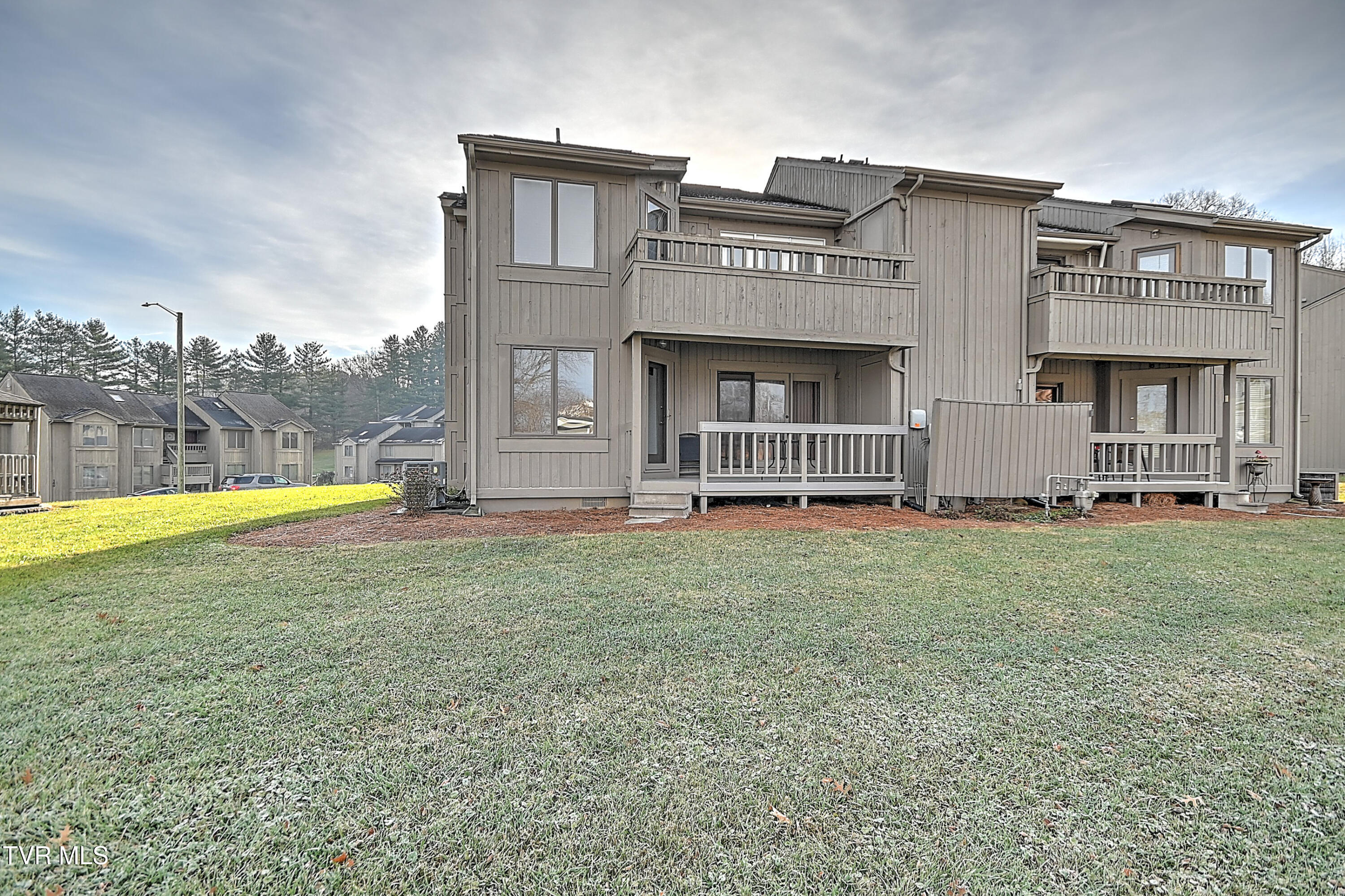 145 Quail Run, Unit 145 Bristol, VA 24201 - Photo 26 of 29 145 Quail Run GUNIT-39