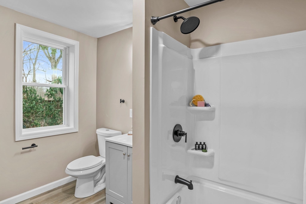 1577 Bay Street Springfield, MA 01109 - Photo 15 of 24 Gallery Image 15