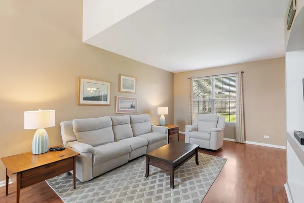 $309,900 | 535 Telluride Drive, Gilberts, IL 60136
