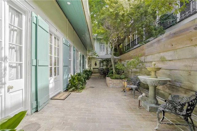 $2,199 | 922 Chartres Street, Unit C, New Orleans, LA 70116