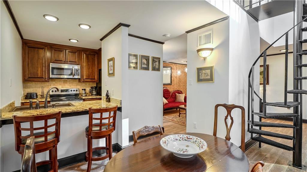 922 Chartres Street, Unit C New Orleans, LA 70116 - Photo 6 of 11