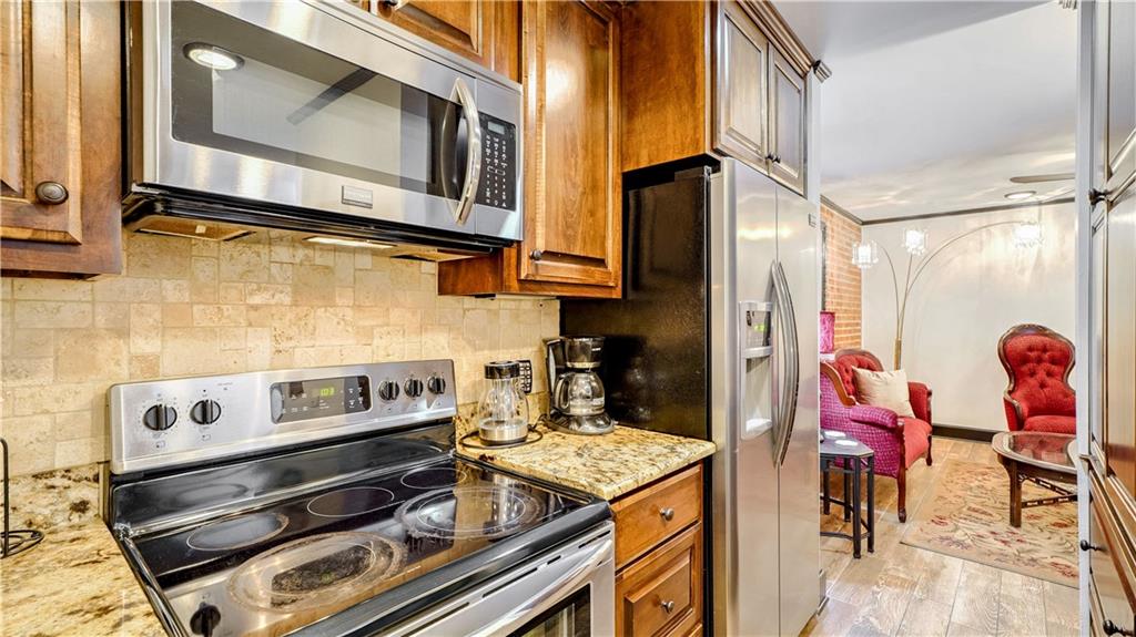 922 Chartres Street, Unit C New Orleans, LA 70116 - Photo 7 of 11