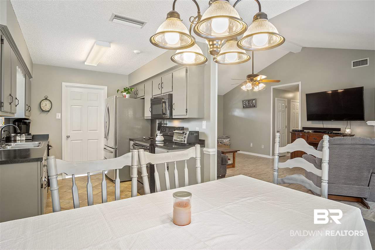 2985 Barlett Drive Mobile, AL 36608 - Photo 5 of 27