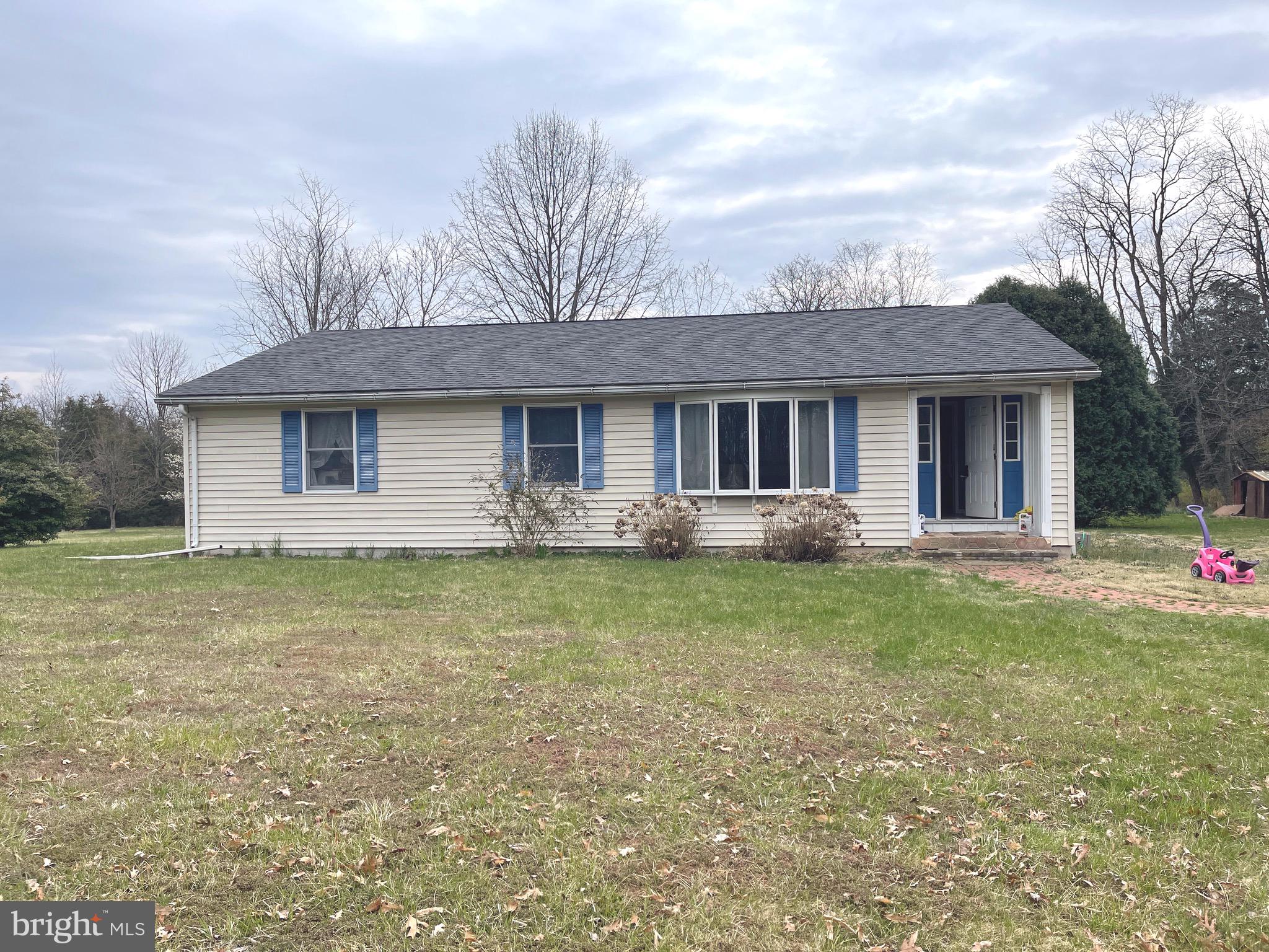 334 Hoffman Road Gettysburg, PA 17325 - Photo 1 of 5