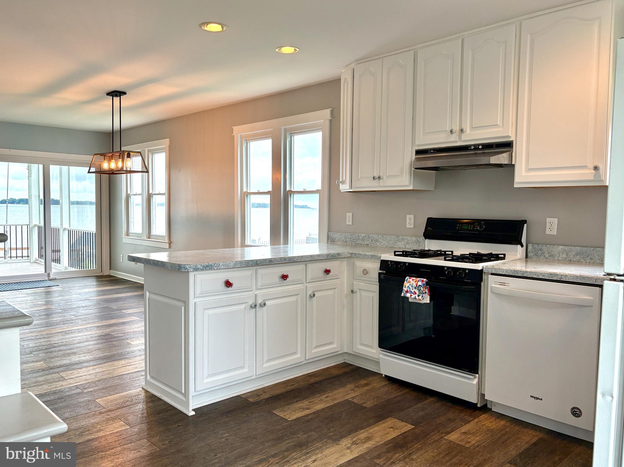 2513 Barrison Point Road Essex, MD 21221 - Photo 6 of 43