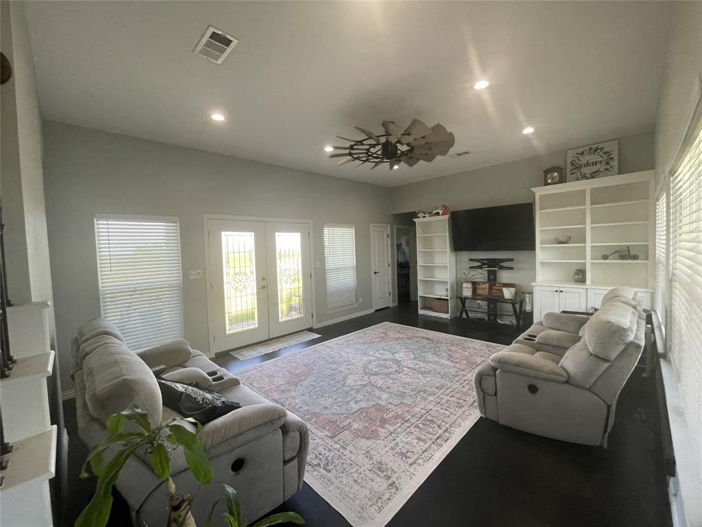2622 Refuge Road Sherman, TX 75092 - Photo 5 of 34