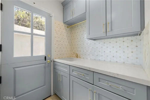 $1,199,000 | 8054 Cedros Avenue, Panorama City, CA 91402