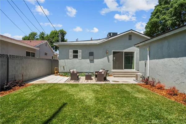 $1,199,000 | 8054 Cedros Avenue, Panorama City, CA 91402