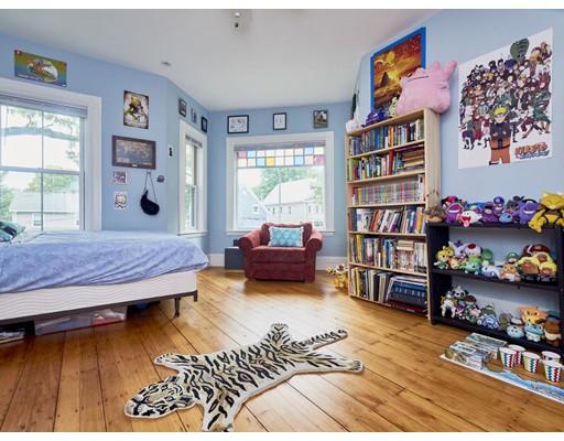 51 Warwick Road Newton, MA 02465 - Photo 16 of 26