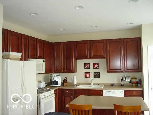 $2,400 | 413 Autumn Drive, Carmel, IN 46032