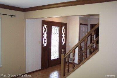 770 Birch Tree Lane Rochester, MI 48306 - Photo 16 of 22 Birch Tree LR to Foyer