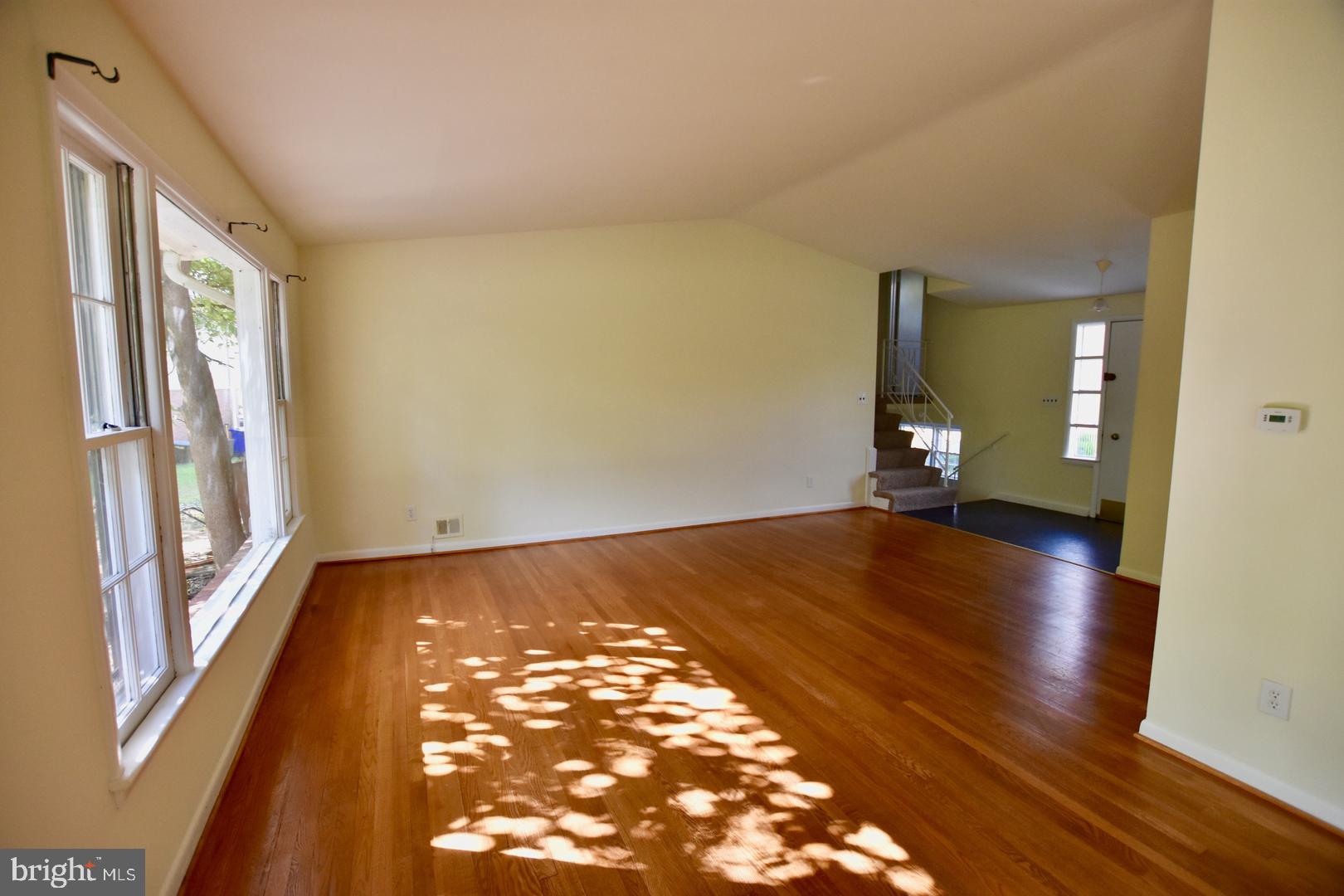 1109 Devere Drive Silver Spring, MD 20903 - Photo 6 of 9