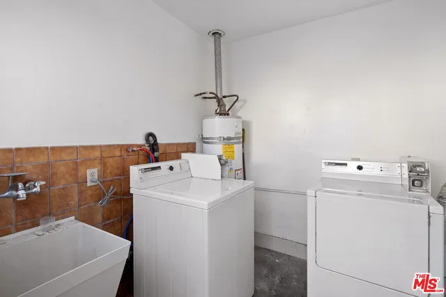 $2,300 | 414 East Dryden Street, Unit 2, Glendale, CA 91207