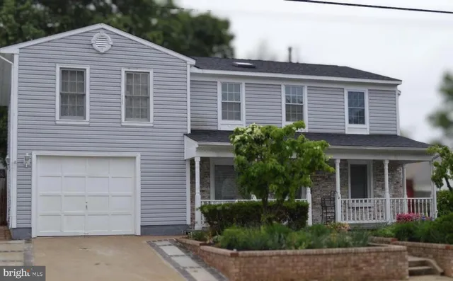 $475,000 | 145 Manassas Drive, Manassas Park, VA 20111