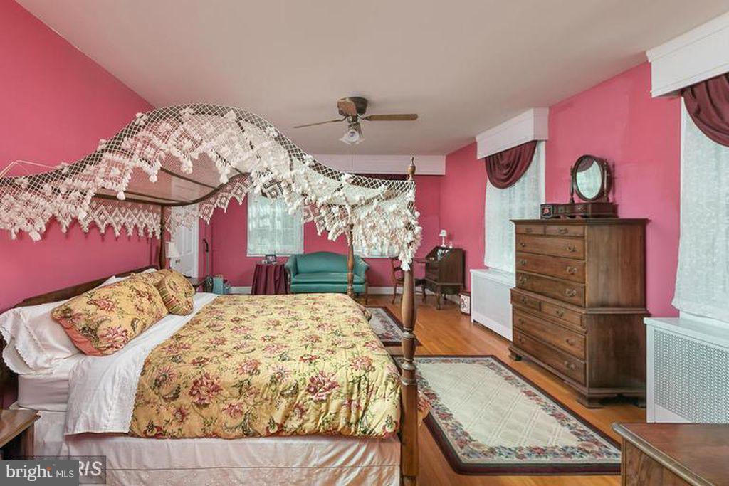 801 Nicodemus Road Reisterstown, MD 21136 - Photo 16 of 28 Bedroom (Master)