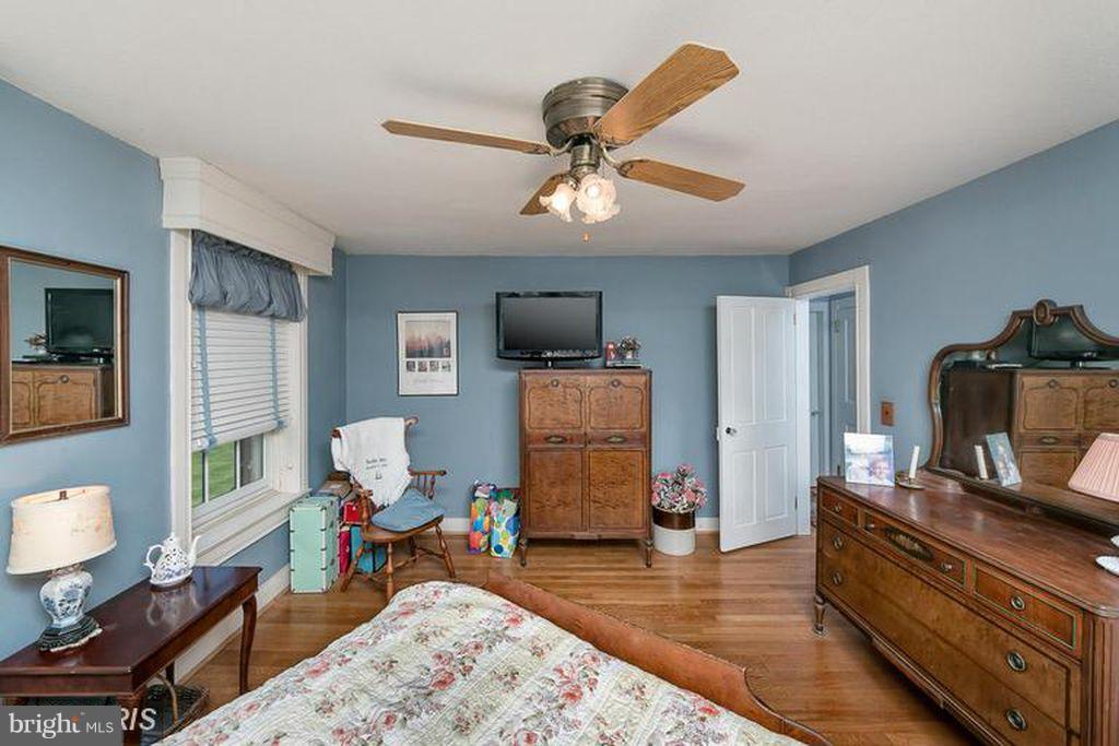 801 Nicodemus Road Reisterstown, MD 21136 - Photo 19 of 28 Bedroom