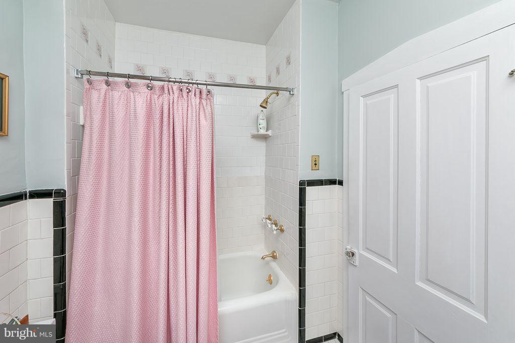 801 Nicodemus Road Reisterstown, MD 21136 - Photo 21 of 28 Bath
