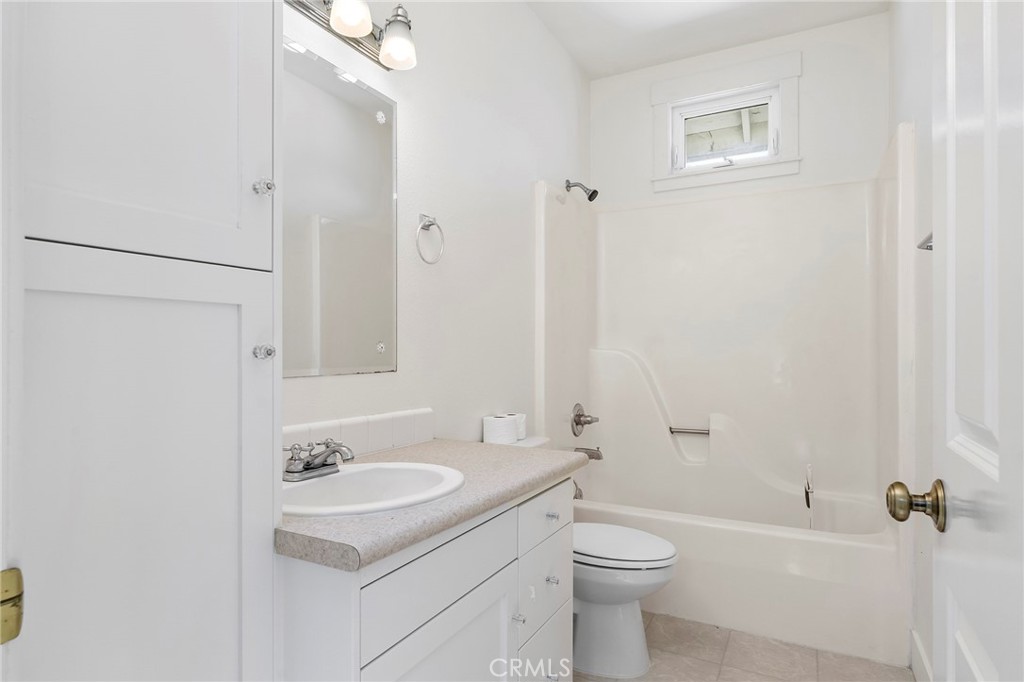 1810 Roth Street Chico, CA 95928 - Photo 26 of 56