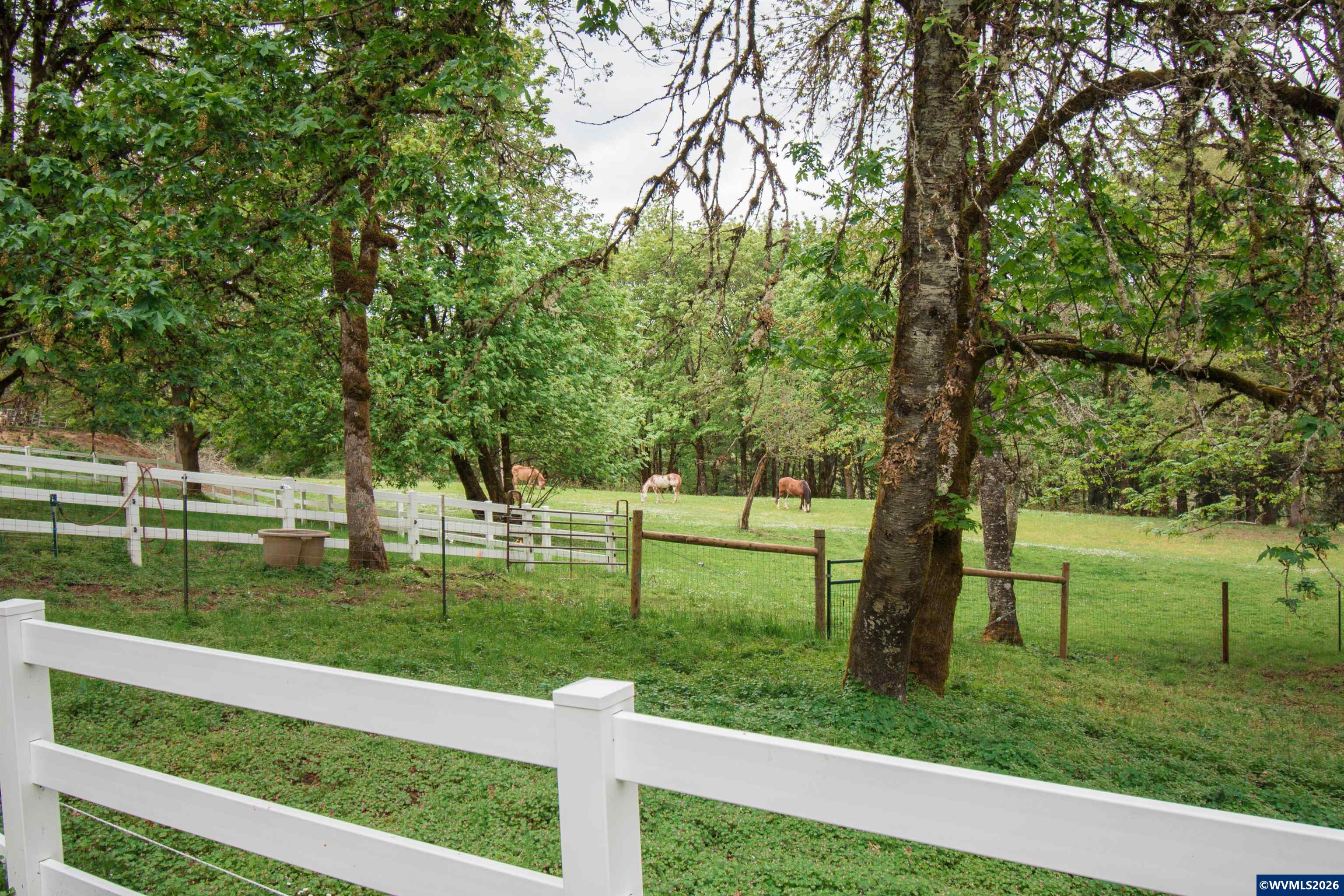 1920 Cochrane Lane Dallas, OR 97338 - Photo 42 of 50