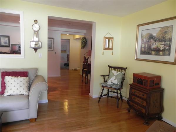 162 Willow Road, Unit 1 Nahant, MA 01908 - Photo 8 of 29 Gallery Image 8