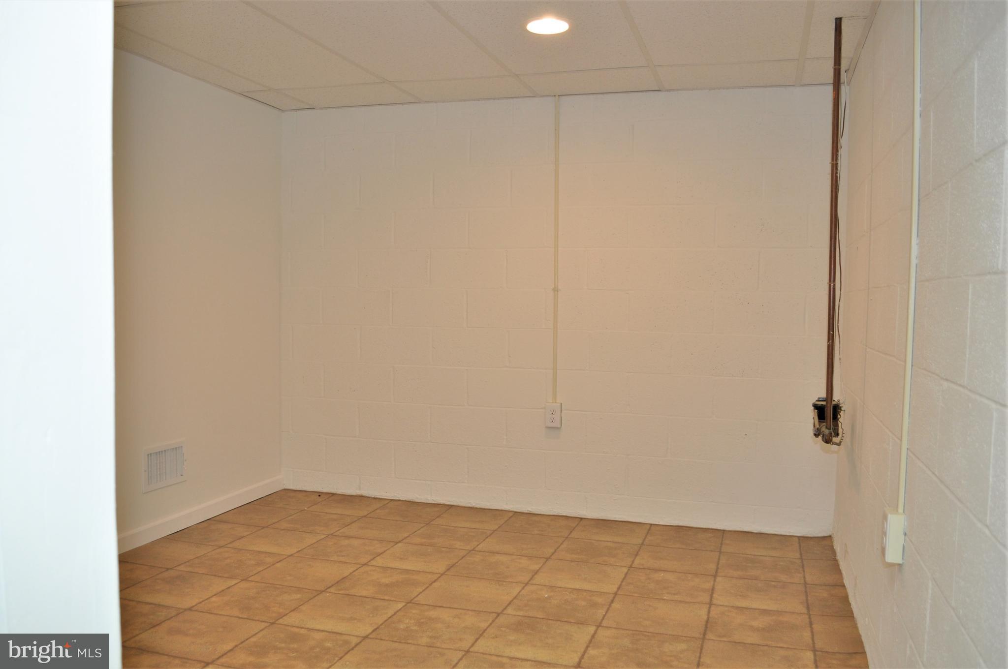 360 Norhurst Road York, PA 17402 - Photo 22 of 23 Gallery Image 22