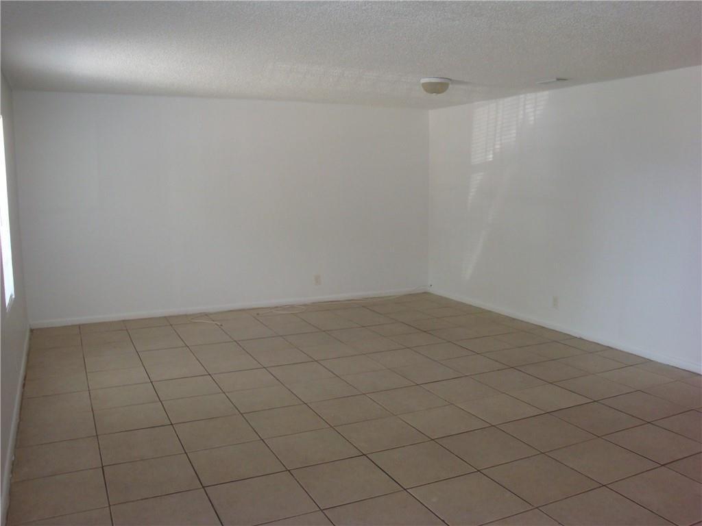 1633 West 28th Street, Unit B Riviera Beach, FL 33404 - Photo 3 of 3 1633-3