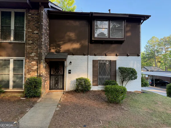 $158,900 | 668 Garden Walk Drive, Stone Mountain, GA 30083