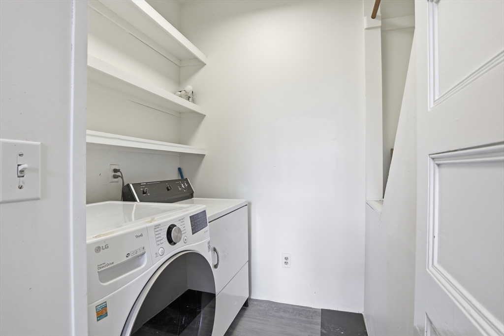 23 Rindge Avenue, Unit 1 Cambridge, MA 02140 - Photo 18 of 32