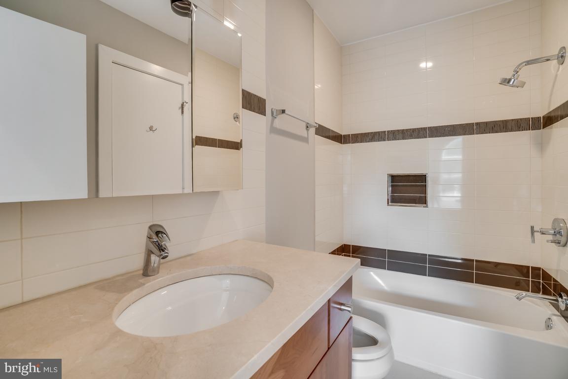 1911 2nd Street Northwest Washington, DC 20001 - Photo 12 of 38