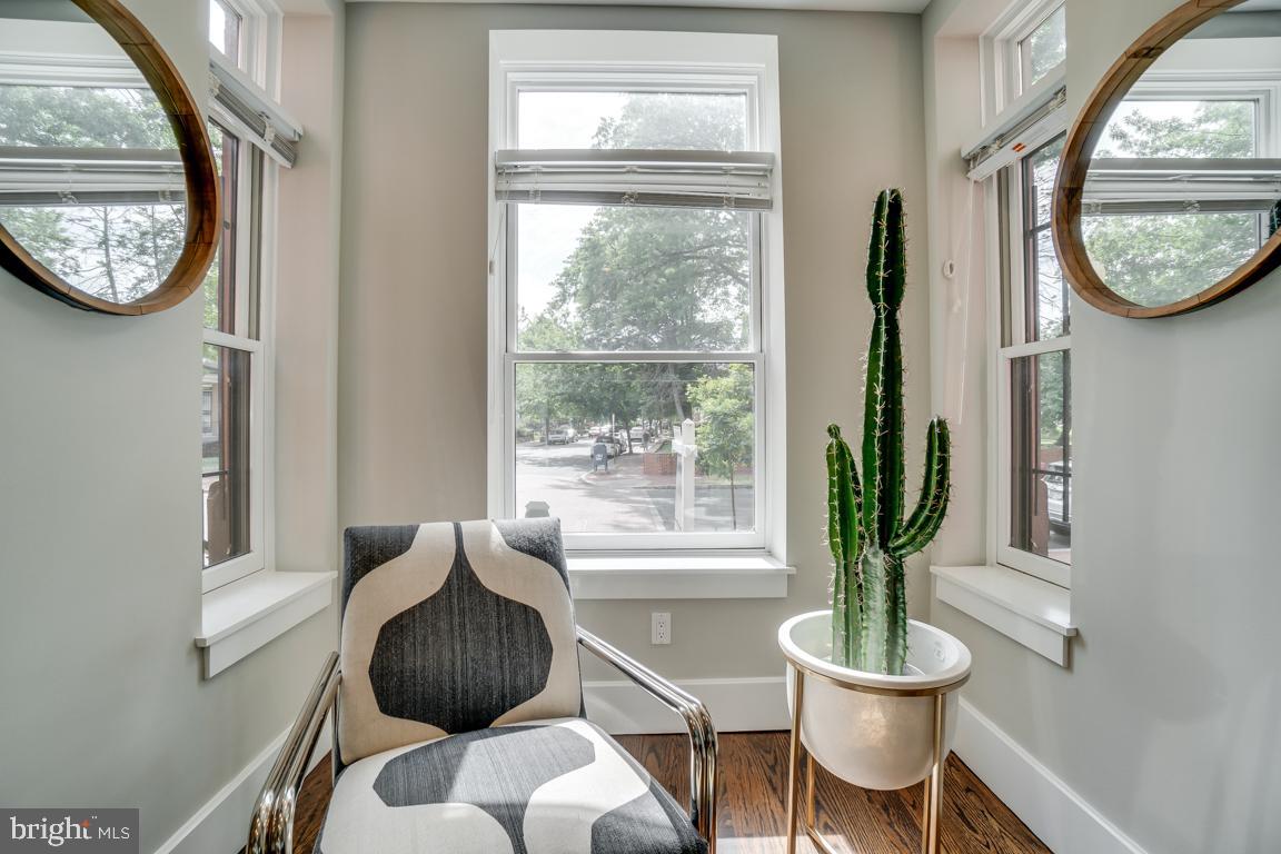 1911 2nd Street Northwest Washington, DC 20001 - Photo 4 of 38