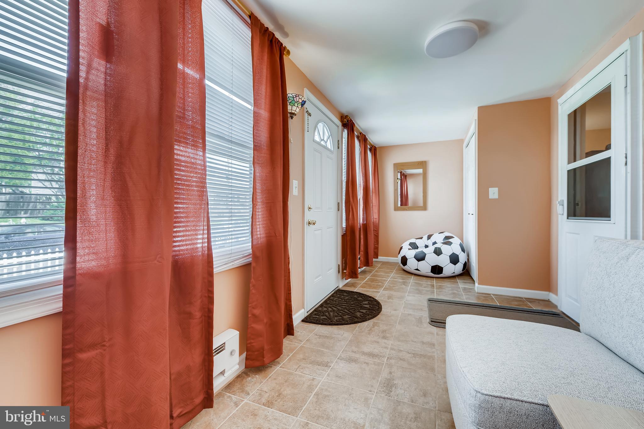 617 North Stuart Street Baltimore, MD 21221 - Photo 3 of 28 Gallery Image 3