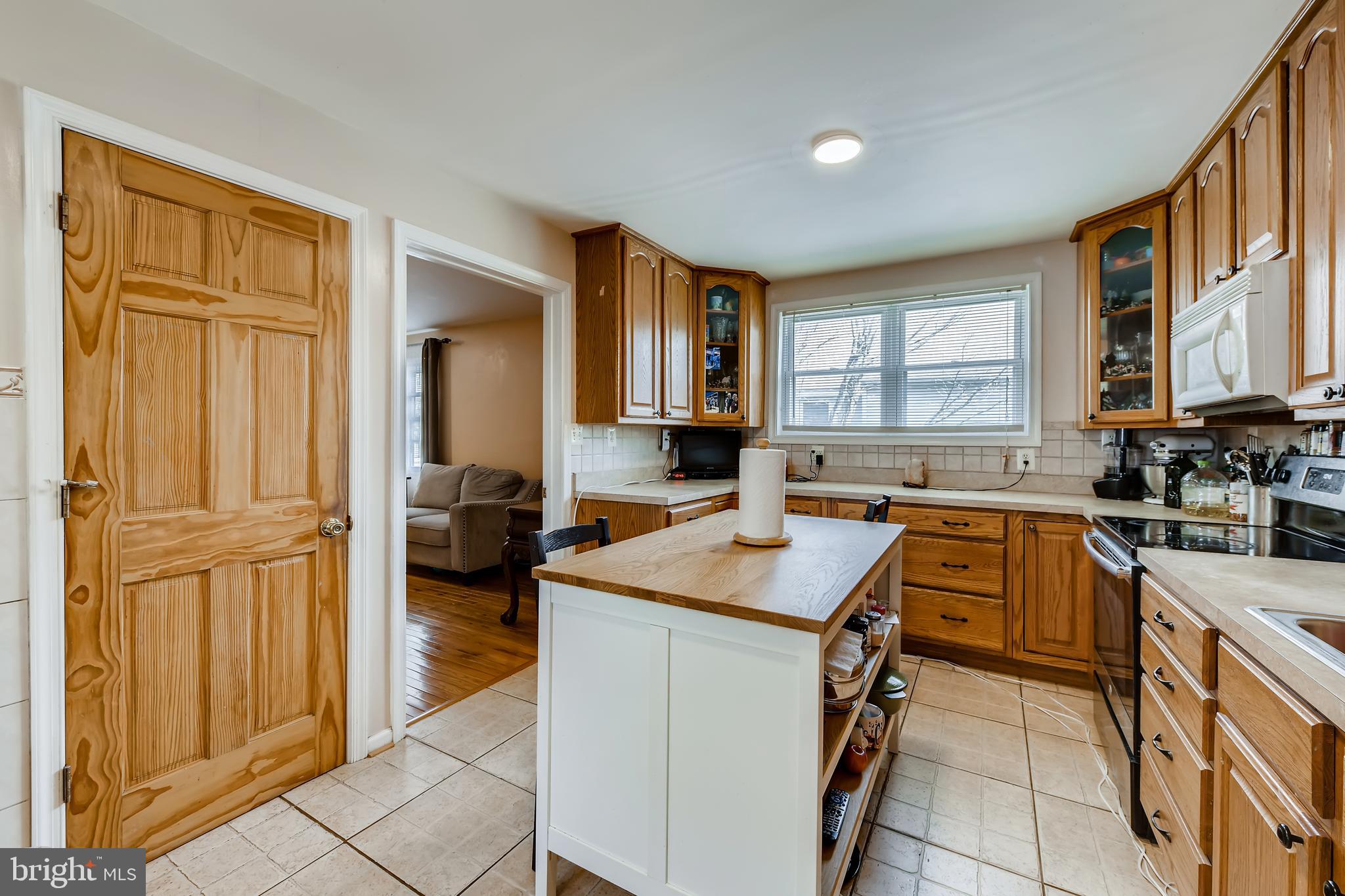 617 North Stuart Street Baltimore, MD 21221 - Photo 9 of 28 Gallery Image 9