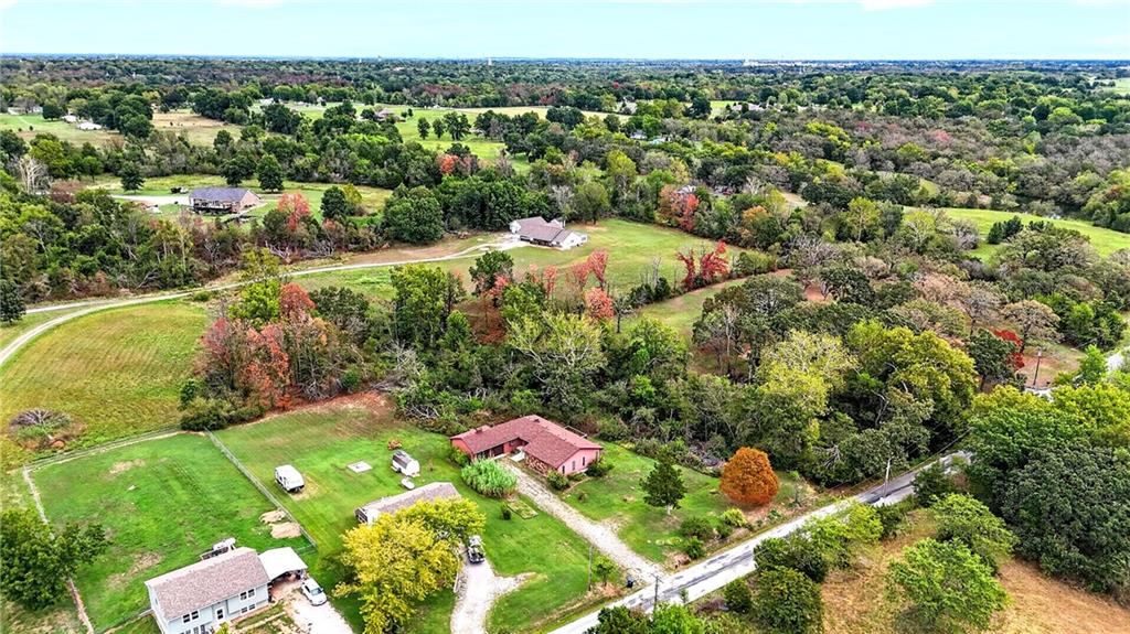 14293 East Quail Road Nevada, MO 64772 - Photo 3 of 35 Gallery Image 3